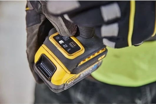 Makine goditëse DeWalt DCF860N-XJ, 18V, brushless, 1.1 kg, verdhë/zezë