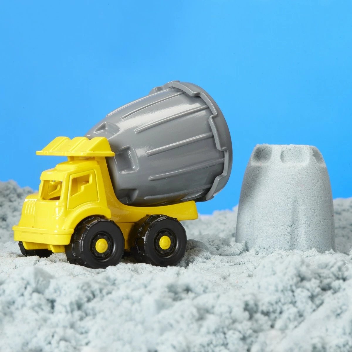 Set lodrash Wonder Factory Never Dry Sand Trucks, MGA, 595168-EUC/532934, me rërë kinetike dhe kamion betoni, plastikë