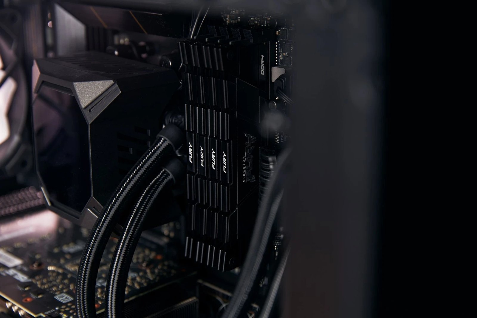 RAM Memorje Kingston FURY,16GB (2x8GB) DDR4 CL16 DIMM, të zeza                                                      