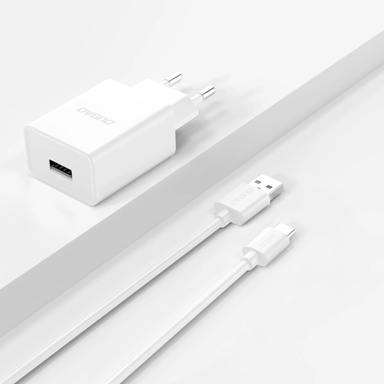 Karikues muri Dudao A4EU me USB-A 2.1A, me kabllo USB-A në USB-C, Bardhë