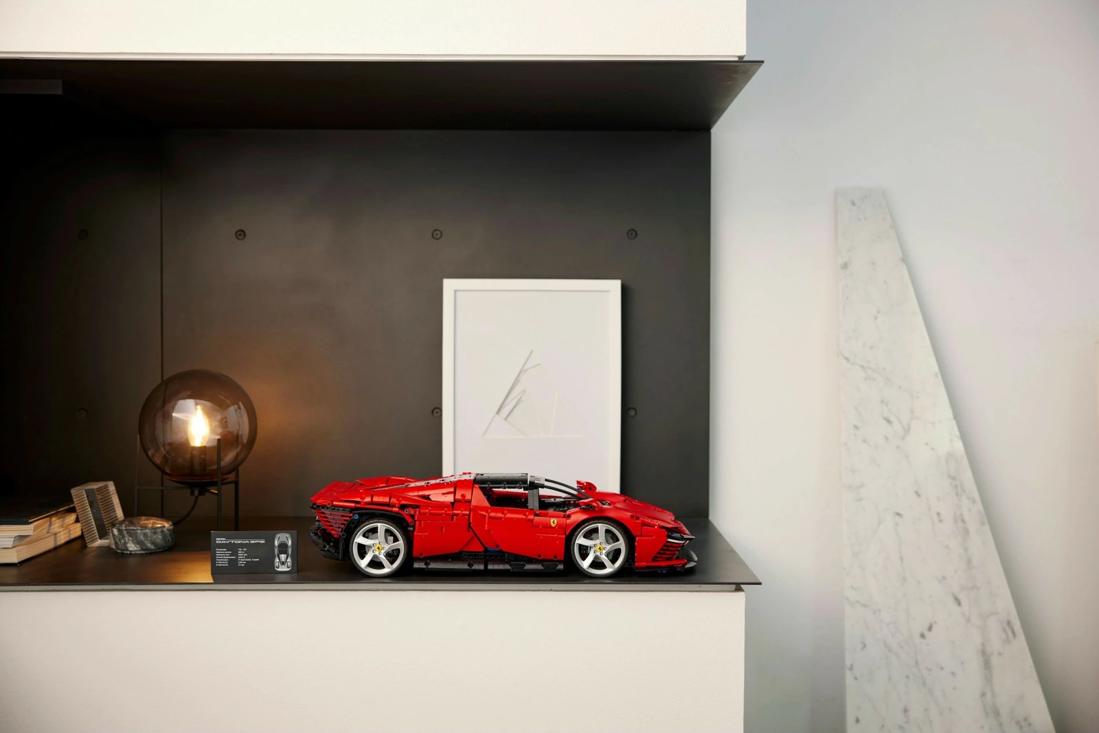 Set ndërtimi LEGO Technic Ferrari Daytona SP3, 3778 pjesë, plastikë, 6.99 kg Set ndërtimi LEGO Technic Ferrari Daytona SP3, 3778 pjesë, plastikë, 6.99 kg