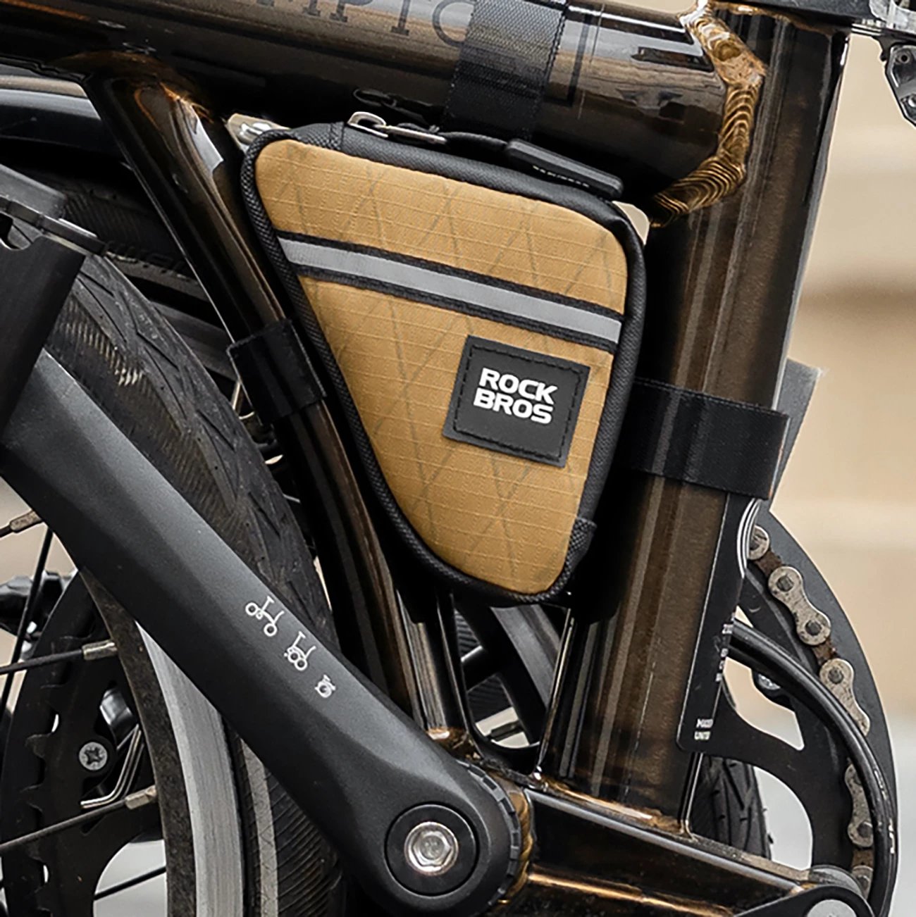 Çantë trekëndore për kornizë biçiklete Rockbros 30180024003, 0.25L, Kafe