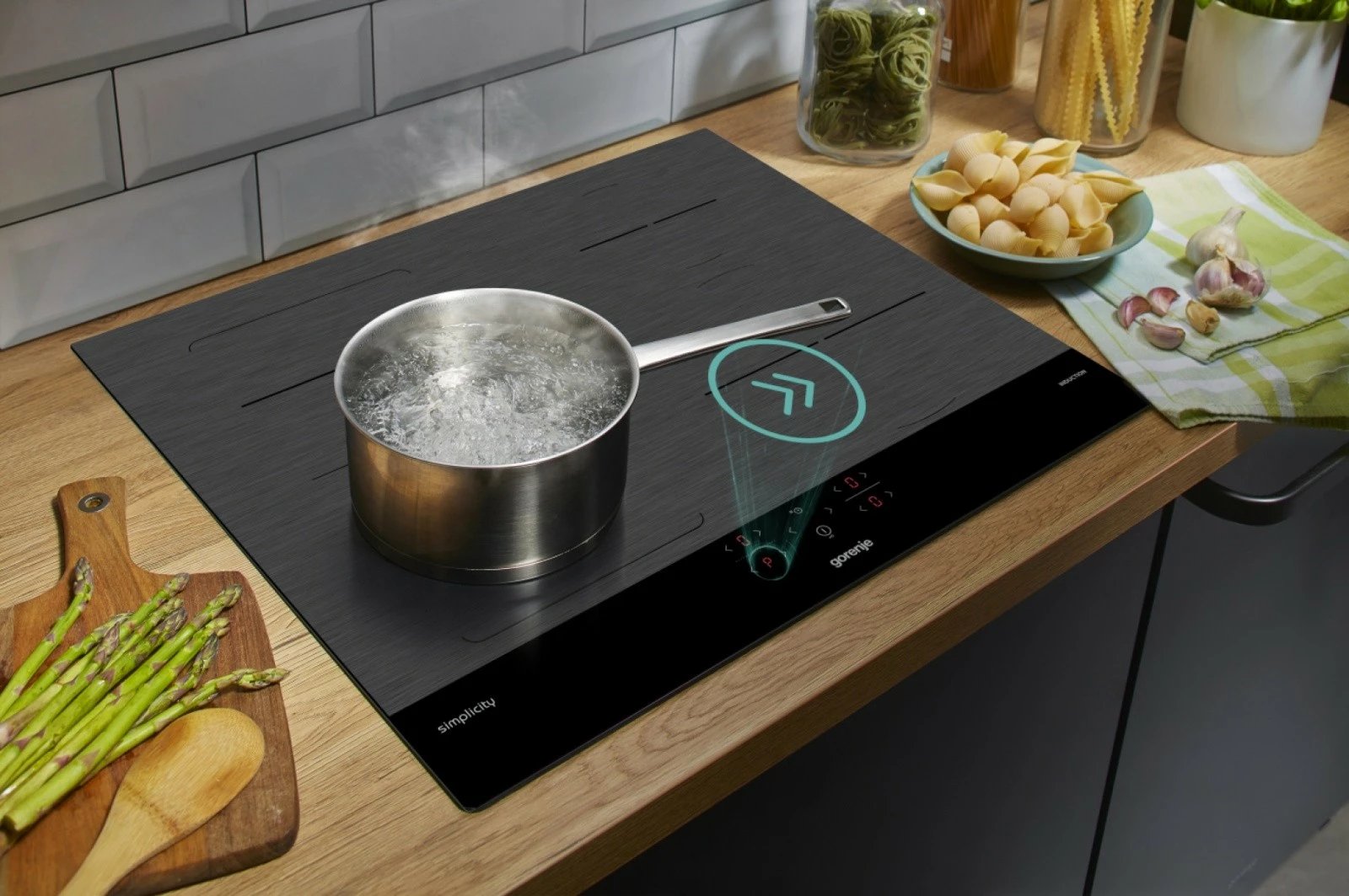 Pllakë gatimi me induksion Gorenje GI6421SYB, 4 zona, e zezë Pllakë gatimi me induksion Gorenje GI6421SYB, 4 zona, e zezë