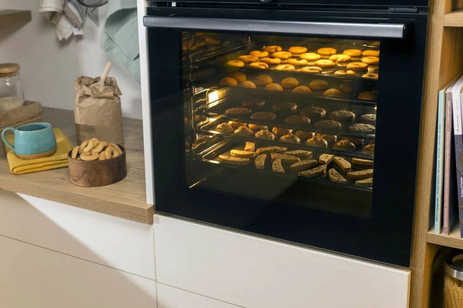 Furrë Gorenje BSA6747A04X, 77L, inox, A+