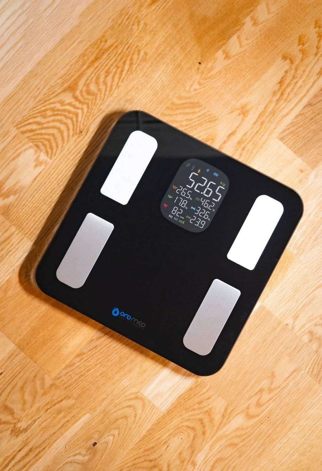 Peshore inteligjente Oromed Gold-Bluetooth Smart, ekran i ndriçuar, aplikacion, e zezë