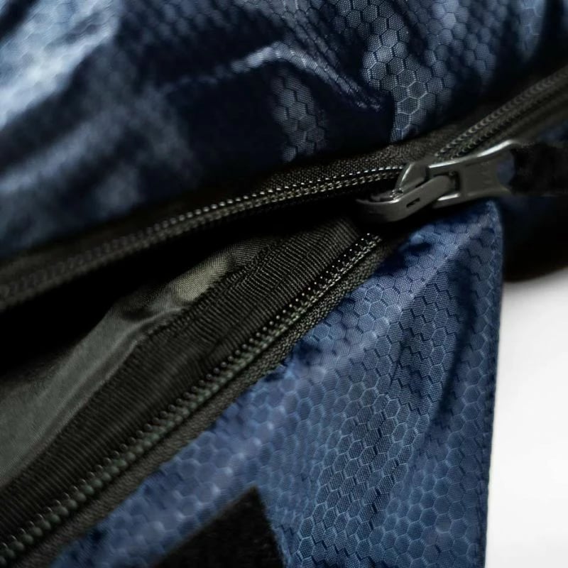 Thes gjumi Alpinus, për meshkuj dhe femra, ngjyrë e kaltër