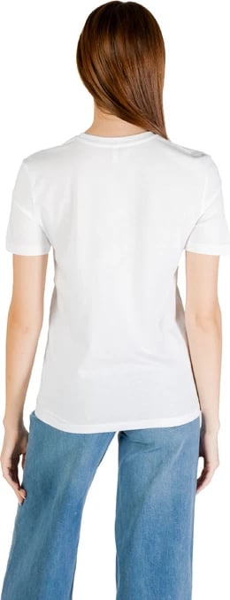 Maicë Only femra e bardhë