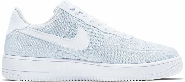Atlete Nike për meshkuj, të bardha