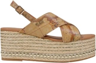 Zeppe Alviero Martini Prima Classe për femra, beige