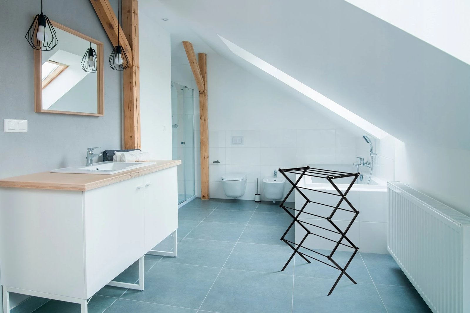 Tharës rrobash PROMIS TORINO, vertikal, ngjyrë e zezë