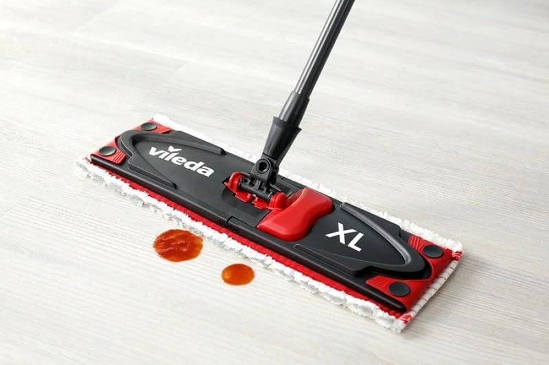 Mop i sheshtë Vileda Ultramat Turbo XL 161023, me kovë, 42 cm, Kuq e zi, set