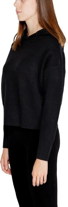 Xhemper Vero Moda femra, e zezë Xhemper Vero Moda femra, e zezë