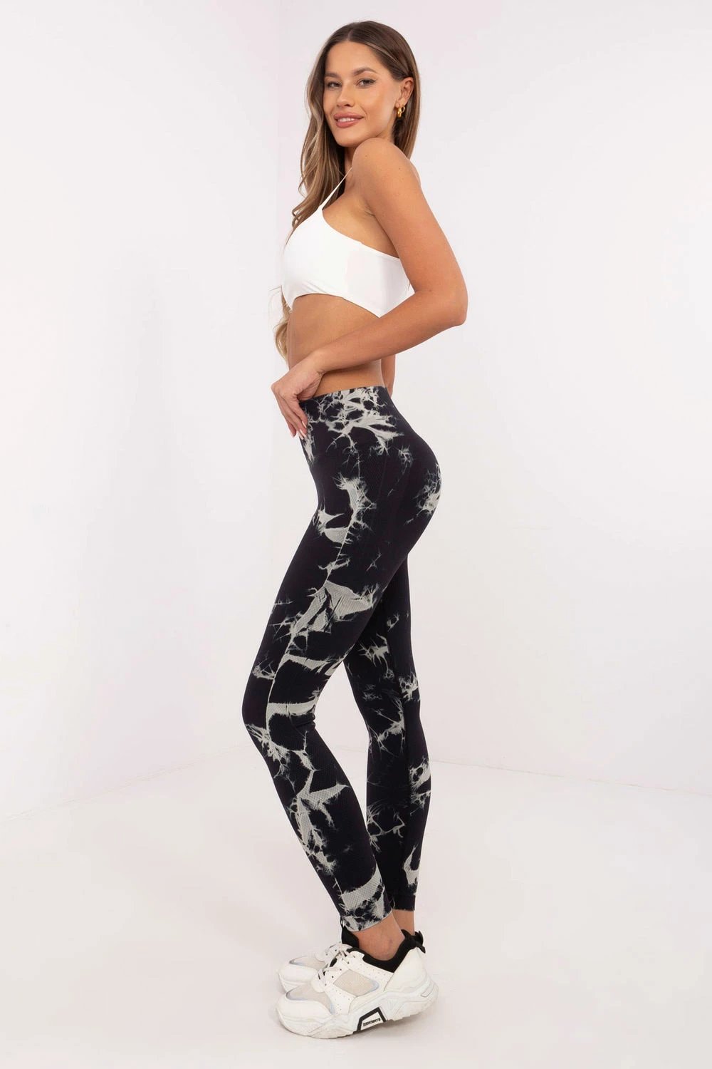 Leggings për femra NM 204129, të zeza