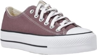 Atlete femra Converse, kafe