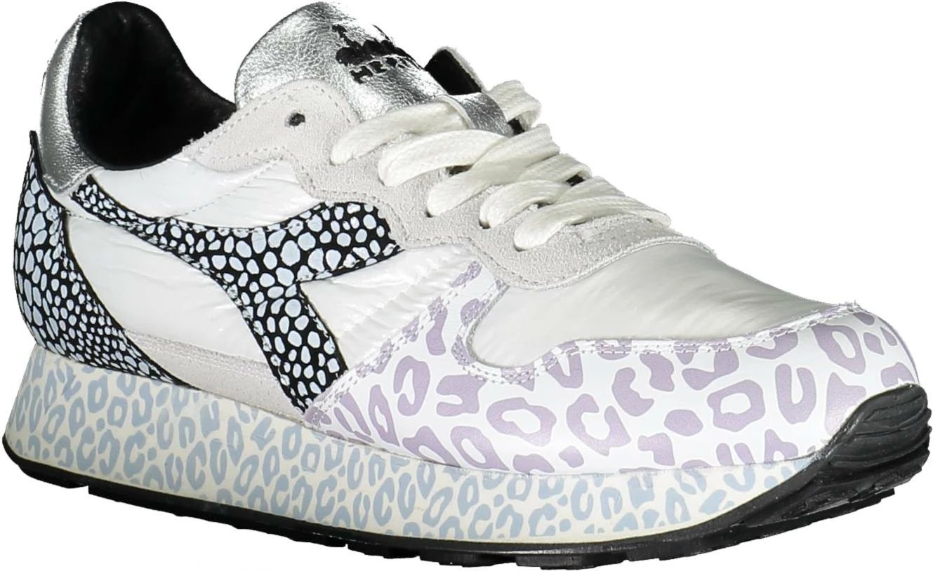 Atlete DIADORA femra, të bardha