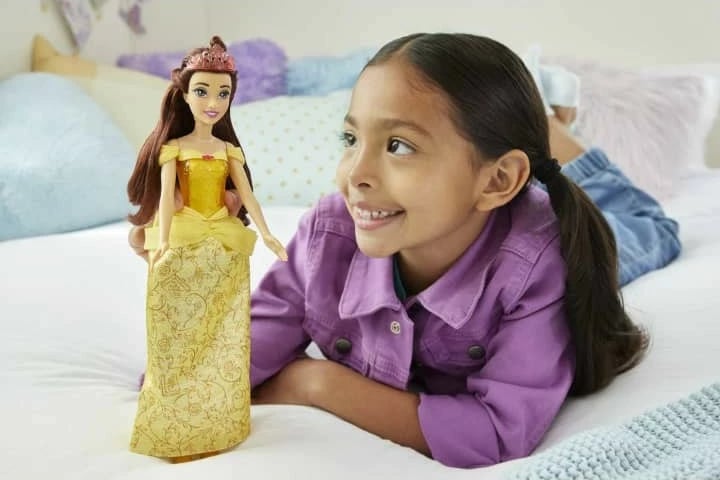 Kukull Disney Princess Belle Mattel HLW11, fustan i verdhë, me aksesorë