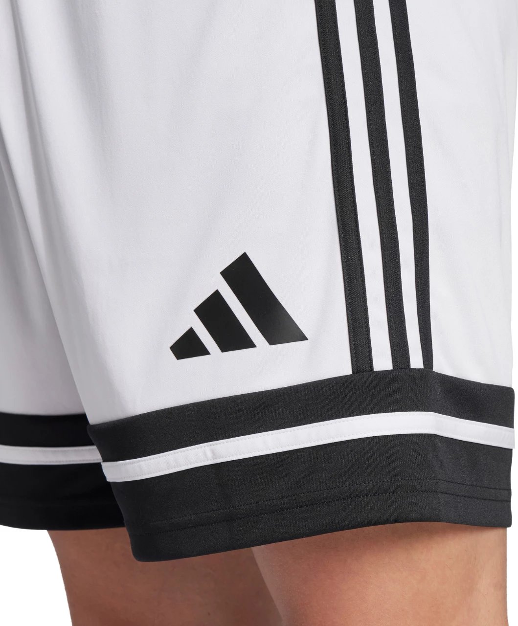 Shorce për meshkuj adidas, të bardha