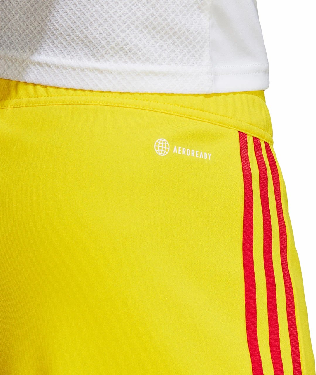 Shorce për meshkuj adidas, të verdha