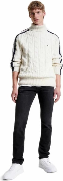 Pantallona Tommy Hilfiger për meshkuj, të zeza