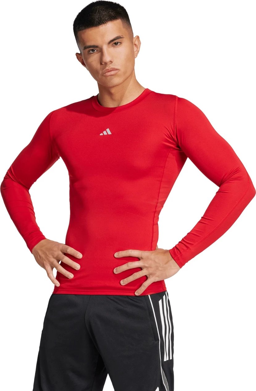 Maicë e gjatë për meshkuj adidas, e kuqe