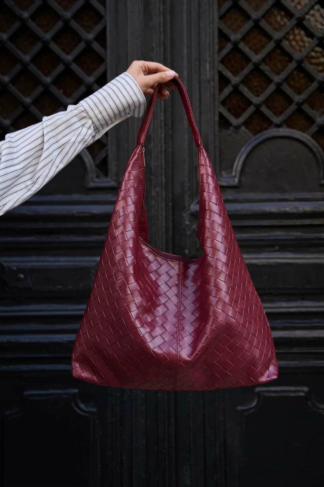 Çantë krahu Zoozie, ngjyrë e kuqe Claret, MK1020024SM25-003