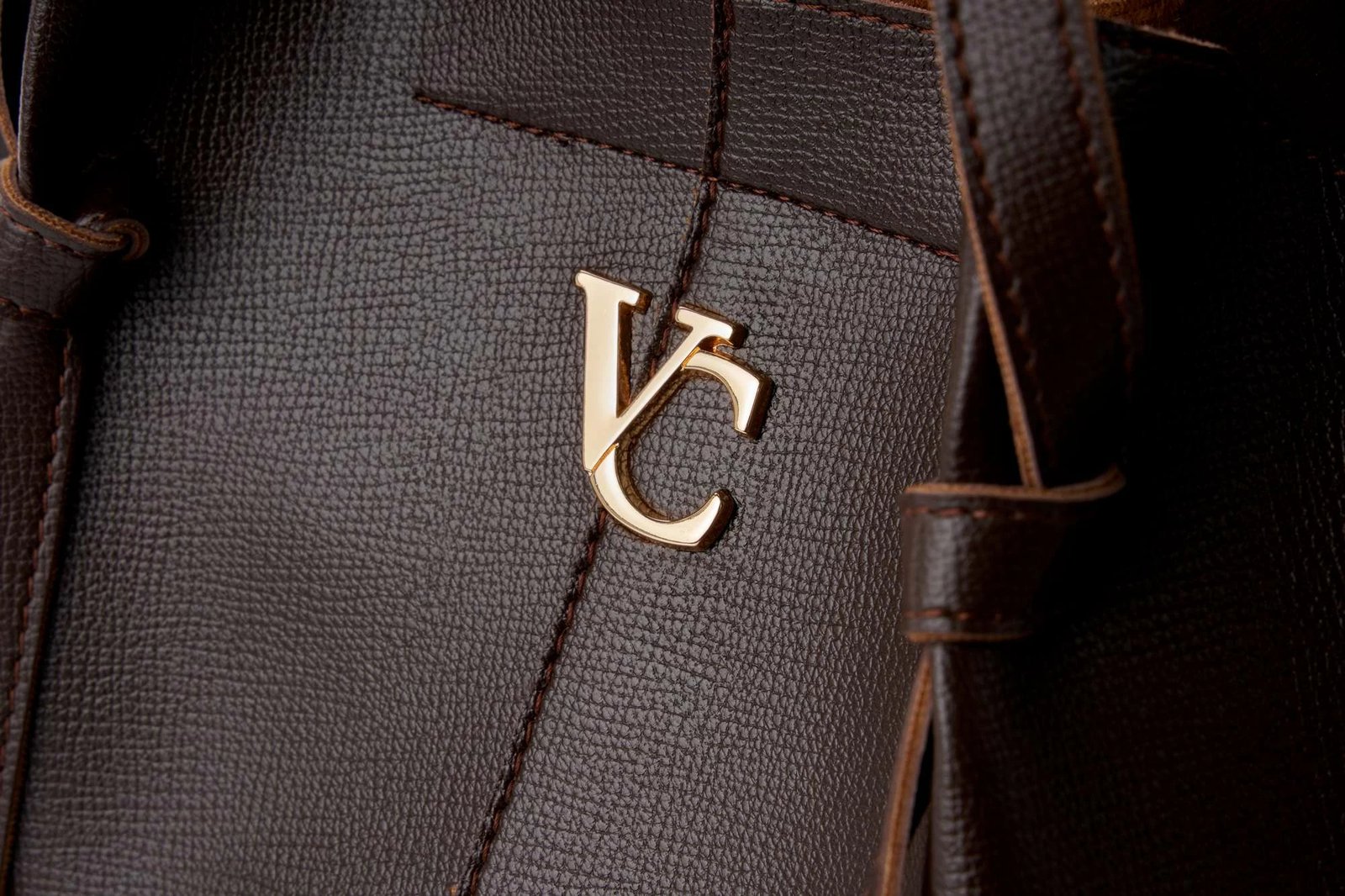 Çantë krahu, ngjyrë kafe, Vince Camuto Foggia