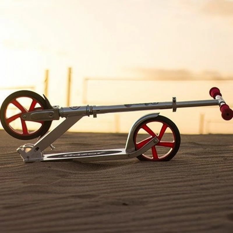 Skuter për fëmijë Razor, i argjendtë Skuter për fëmijë Razor, i argjendtë