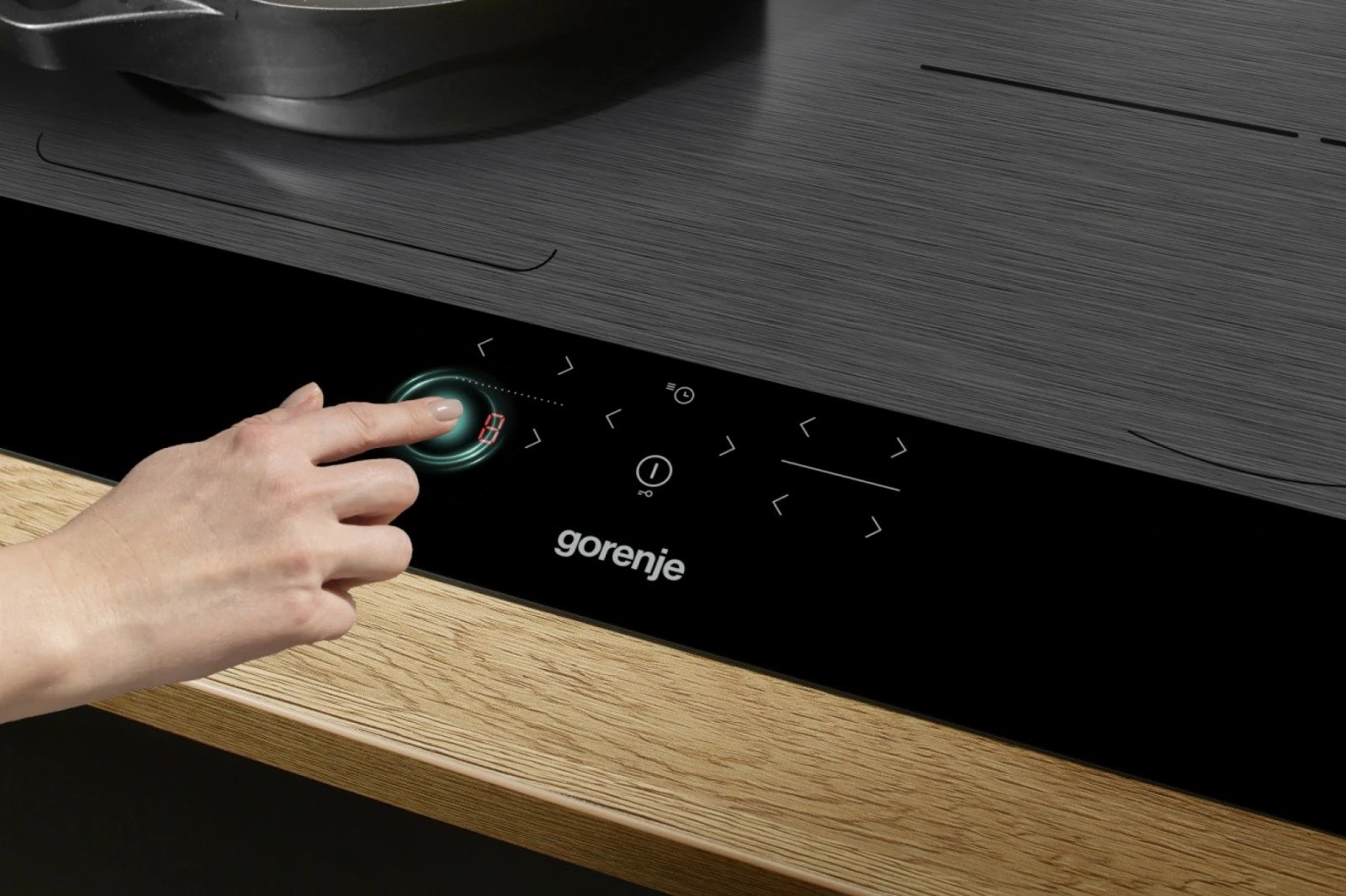 Pllakë gatimi me induksion Gorenje GI6421SYB, 4 zona, e zezë Pllakë gatimi me induksion Gorenje GI6421SYB, 4 zona, e zezë