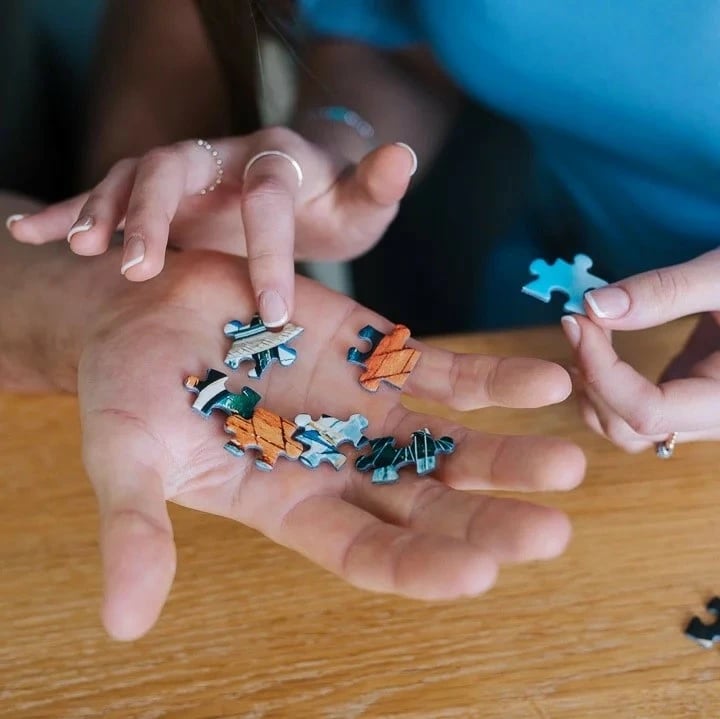 Puzzle Trefl Cities Beyond the Clouds 13,500 pjesë, me poster Puzzle Trefl Cities Beyond the Clouds 13,500 pjesë, me poster