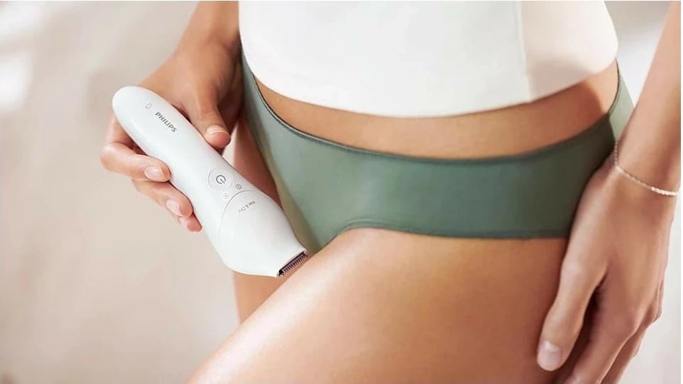 Epilator Philips Series 8000 BRE721/00, bardhë-rozë