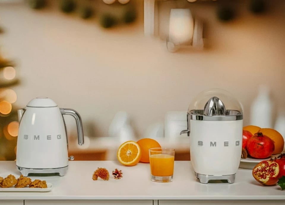 Çajnik SMEG 50's Style KLF03CREU, Krem