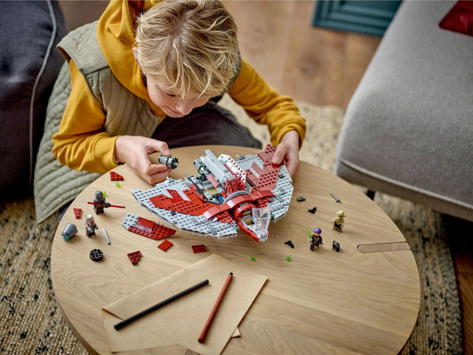 Set ndërtimi LEGO Ahsoka Tano's T-6 Jedi Shuttle, 601 pjesë, shumëngjyrësh