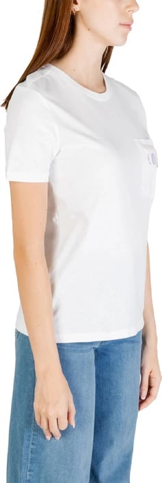 Maicë Only femra e bardhë