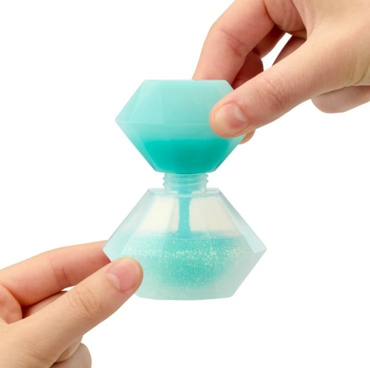 Kukull L.O.L. Surprise Princess Tots, MGA, 1 copë, me fustan që ndryshon ngjyrë