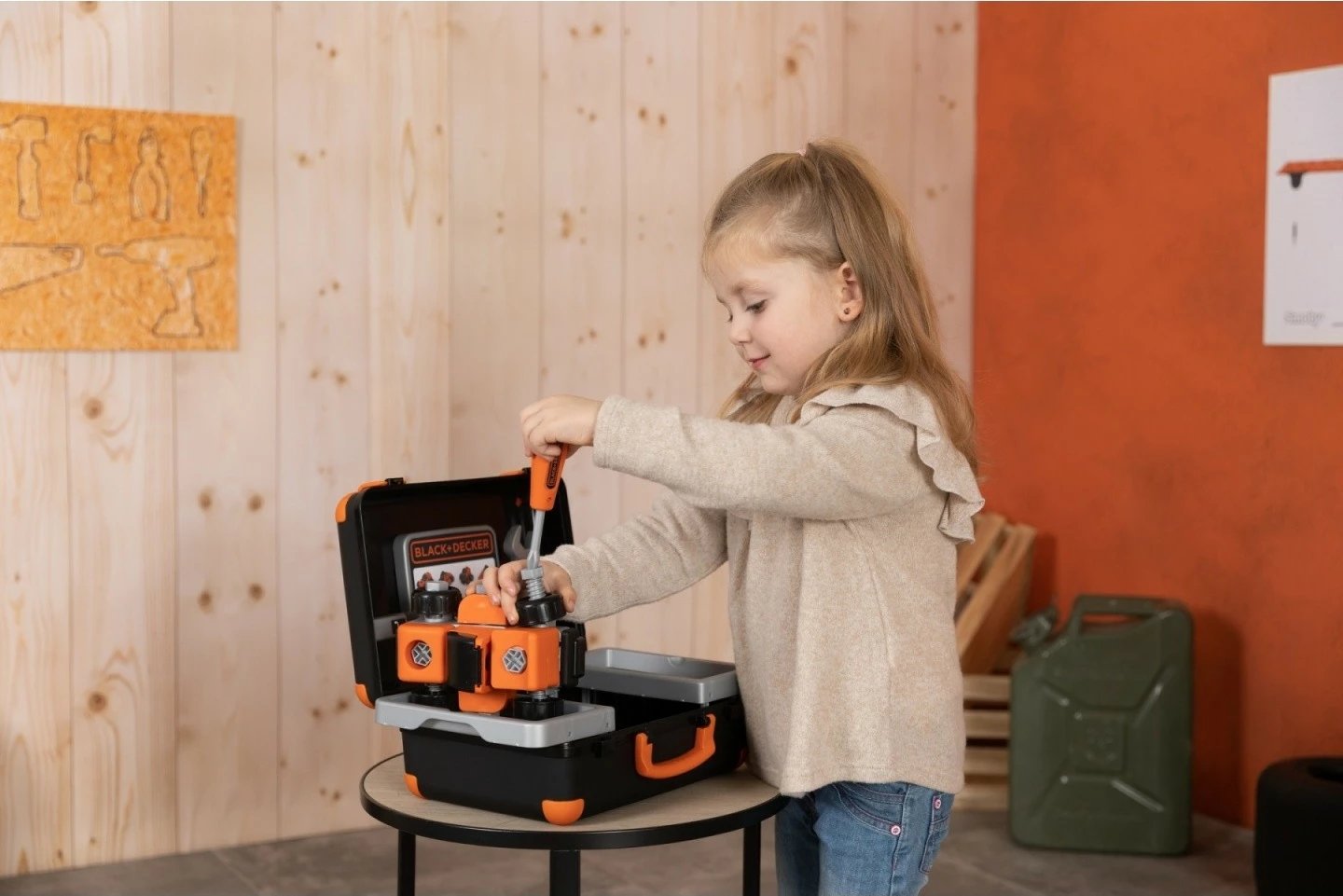 Set lodrash veglash Smoby Black + Decker, 39 pjesë, Multikolor