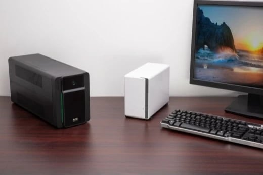 Kasë UPS APC BVX1600LI-GR Easy UPS, 1600VA, 230V, 4 Schuko, E zezë