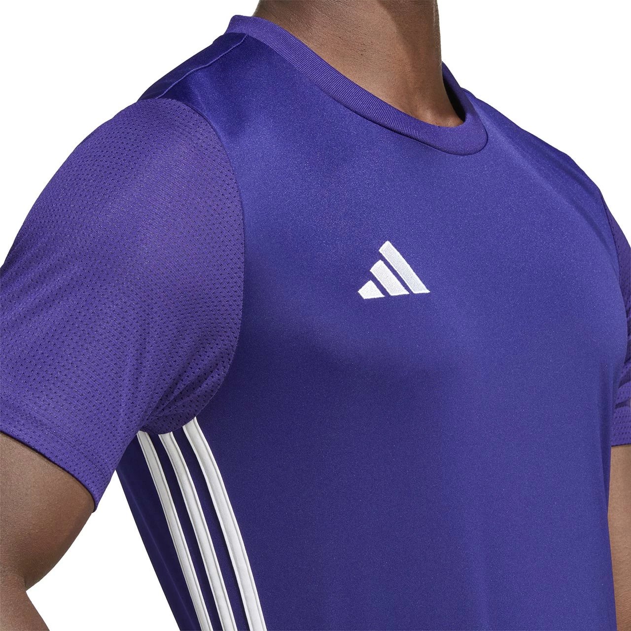Maicë për meshkuj adidas, e purpurt