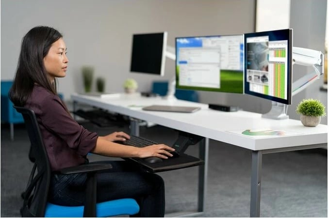 Krah monitori i dyfishtë Kensington One-Touch, 13-32", rregullim lartësie, argjendtë