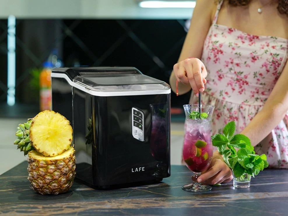 Aparat akulli, Lafe, IceTwist PRO LAFLOD47684, 12 kg/ditë, rezervuar ujit 1.5 L, vetëpastrim, rregullim madhësie kubave, zi