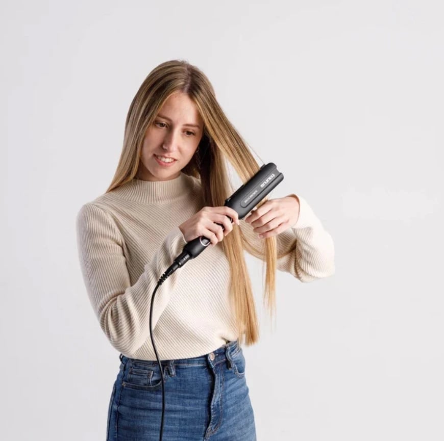 Hekur për drejtuar flokët Taurus Slimlook 3 Care, ngjyrë e zezë