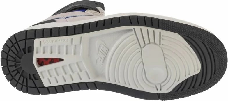 Atlete për femra Nike Jordan, shumëngjyrëshe