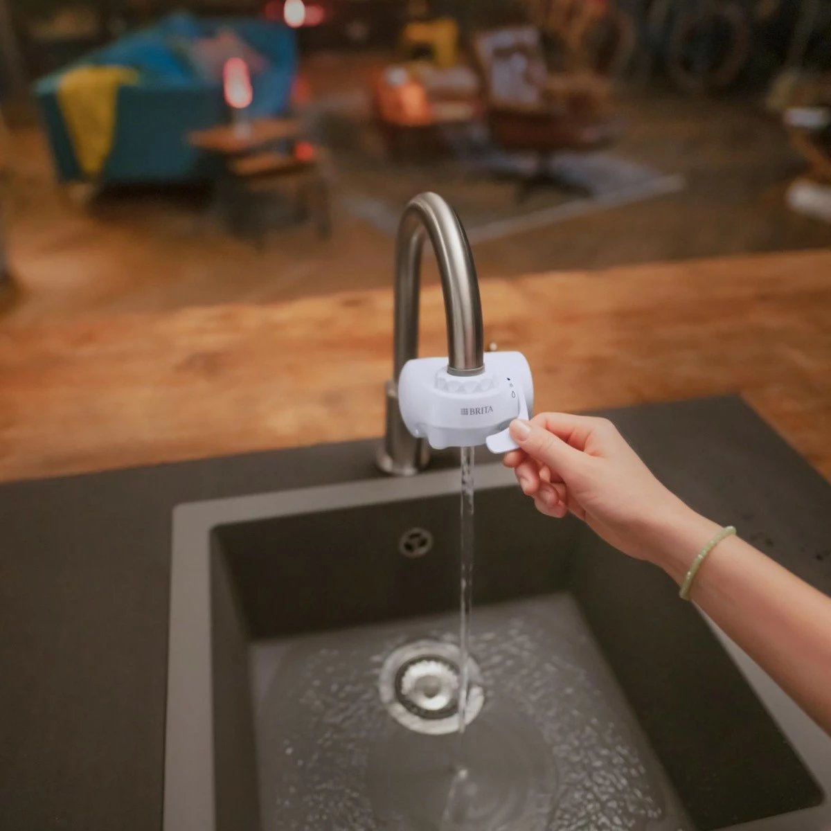 Fishek zëvendësues Brita ON TAP V për filtrin e ujit, i bardhë Fishek zëvendësues Brita ON TAP V për filtrin e ujit, i bardhë