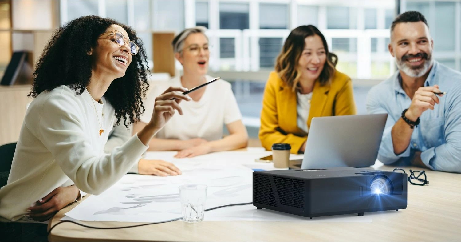 Projektor Optoma ZU607TST, DLP, Laser, 6000 lum, WUXGA, i zi