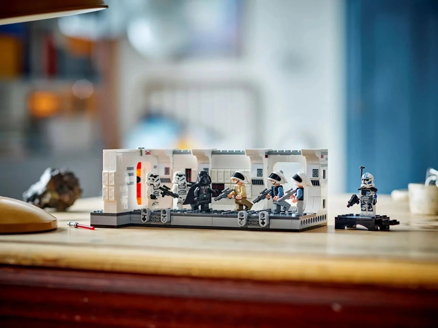 Set LEGO Star Wars 75387 Boarding the Tantive IV