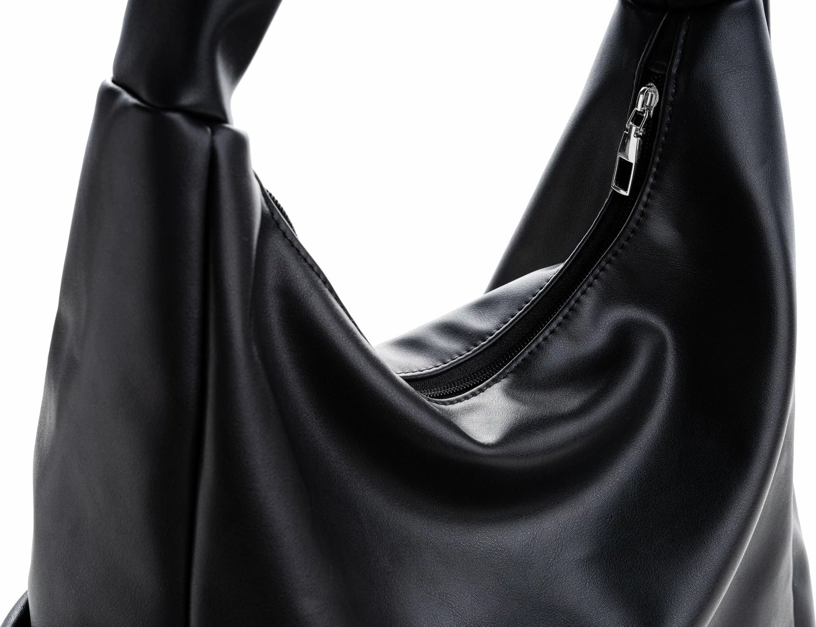 Çantë krahu Lucky Bees, e zezë, 1253