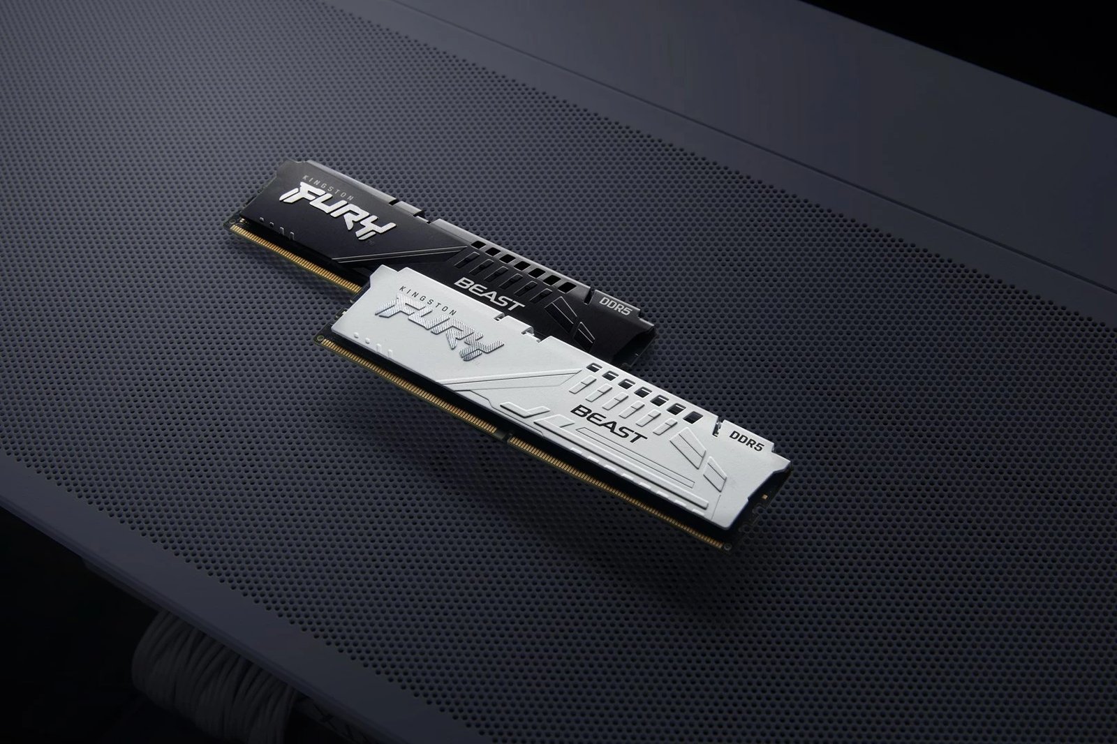 RAM Memorje Kingston FURY Beast 16GB 5600MT/s DDR5 CL40 e zezë