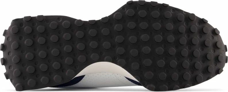 Atlete për meshkuj New Balance, të bardha dhe blu marine