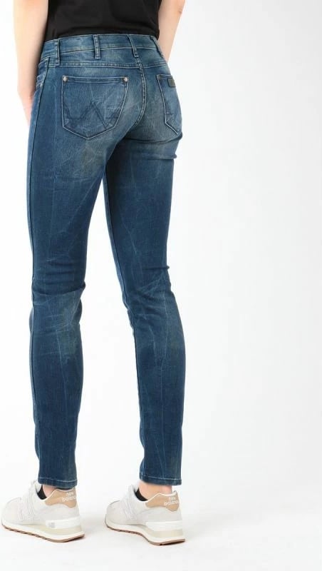 Xhinse slim femra Wrangler, të kaltra