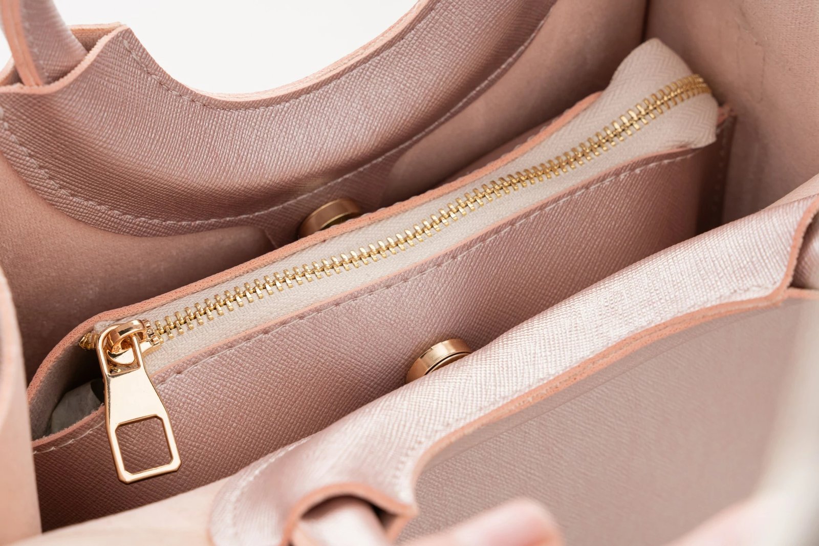 Çantë krahu Lucky Bees, ngjyrë pluhur, 1229