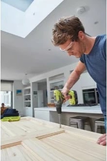 Aku-sharxhe Ryobi R18DD3-0 18V, pa bateri, gjelbër